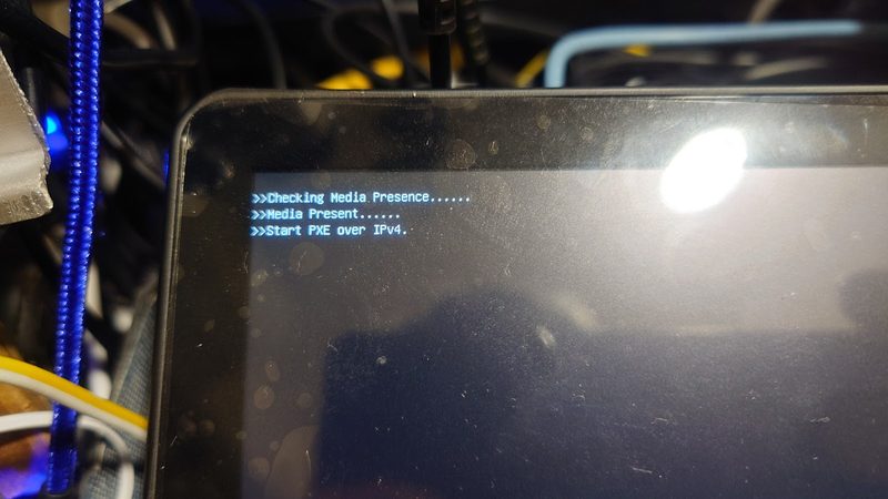 PXE 待ちの画面